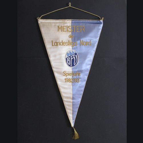 Original-Meisterwimpel der Landesligasaison 1982/83