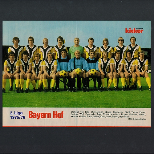kicker: 2. Liga 1975/76: Stehend von links: Dürrschmidt, Blümig, Deutscher, Stahl, Trainer Elzner, Feulner, Wolf, Peterzelka, Zapf. Sitzend von links: Lippert, Fichtner, Achatz, Werner, Kleider, Franz, Seifert, Klein, Stark, Sieber, Herrmann. Bild: Schmidtpeter; Leihgabe von Thomas Lippert