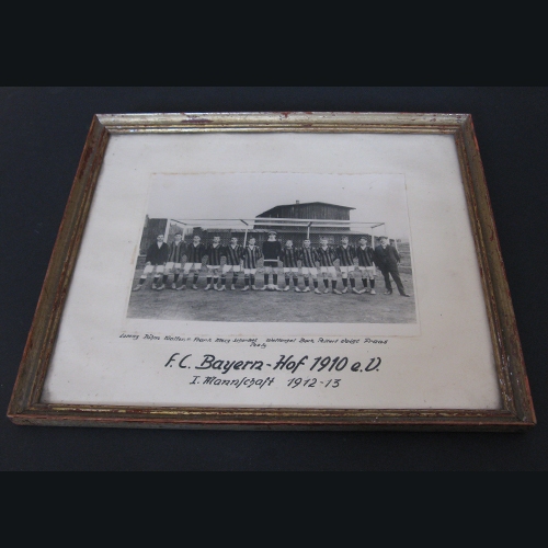 1. Mannschaft 1912-13: Lorenz, Böhm, Walter H., Frank, Merz, Schenkel, Peetz, Wettengel, Bock, Pellert, Voigt, Fraas