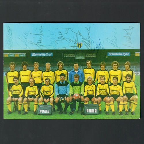 Mannschaftsbild 1978: Fußballclub Bayern Hof 1910 e.V. stehend von links: Dürrschmidt, Fichtner, Steinhäuser, Deutscher, Blümig, Trainer Sztani, Zapf, Wohnsland, Feulner, Wolf sitzend von links: Diaz, Thüroff, Werner, Kleider, Seifert, Michl, Klein, Beller, Knapp Aufnahme u. Verlag Photo-Eckart, 8670 Hof/Saale, Telefon 0 92 81 / 33 82